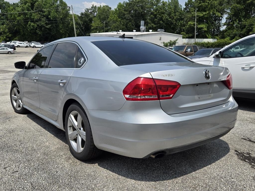 Used 2014 Silver Volkswagen  image 3