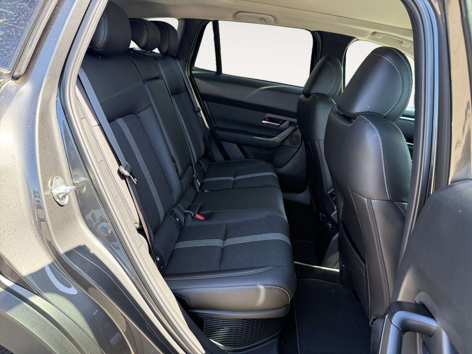 New 2026 Machine Gray Metallic Mazda Preferred image 18