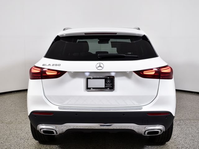 New 2026 Polar White Mercedes-Benz GLA 250 image 6