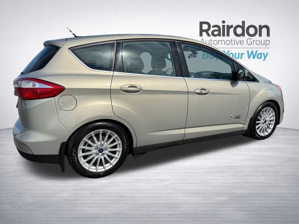Used 2016  Ford SEL image 7