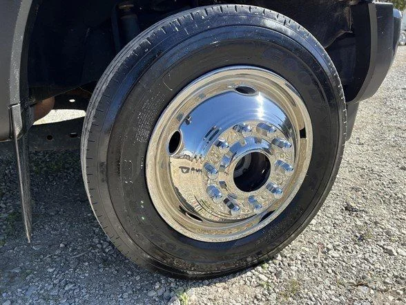 Used 2019 White Ford XL image 86