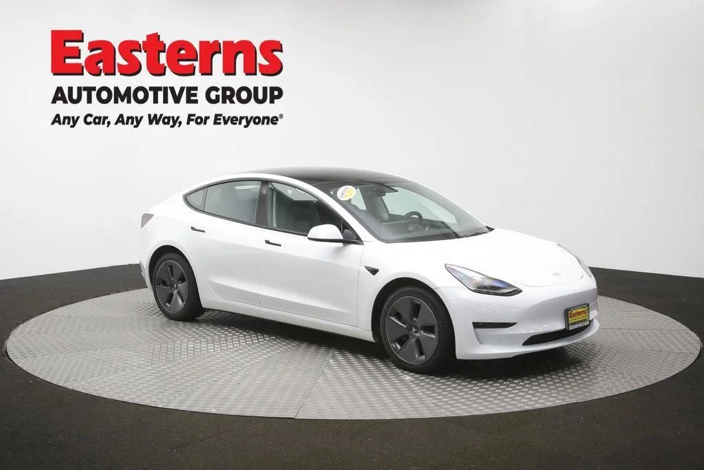 Used 2023 White Tesla Base image 35