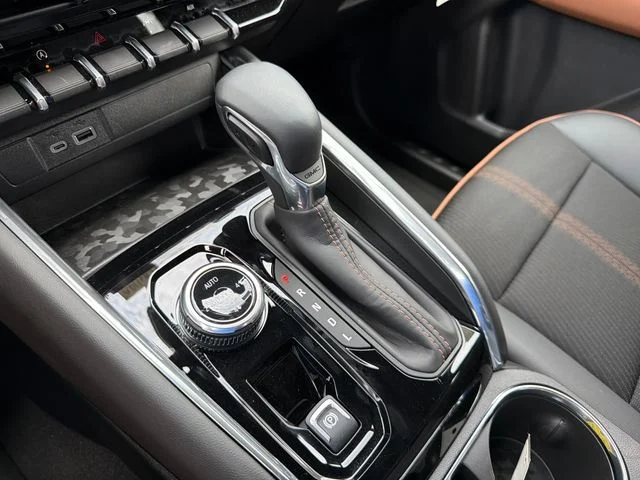 2026 GMC Canyon AT4 - Photo 15