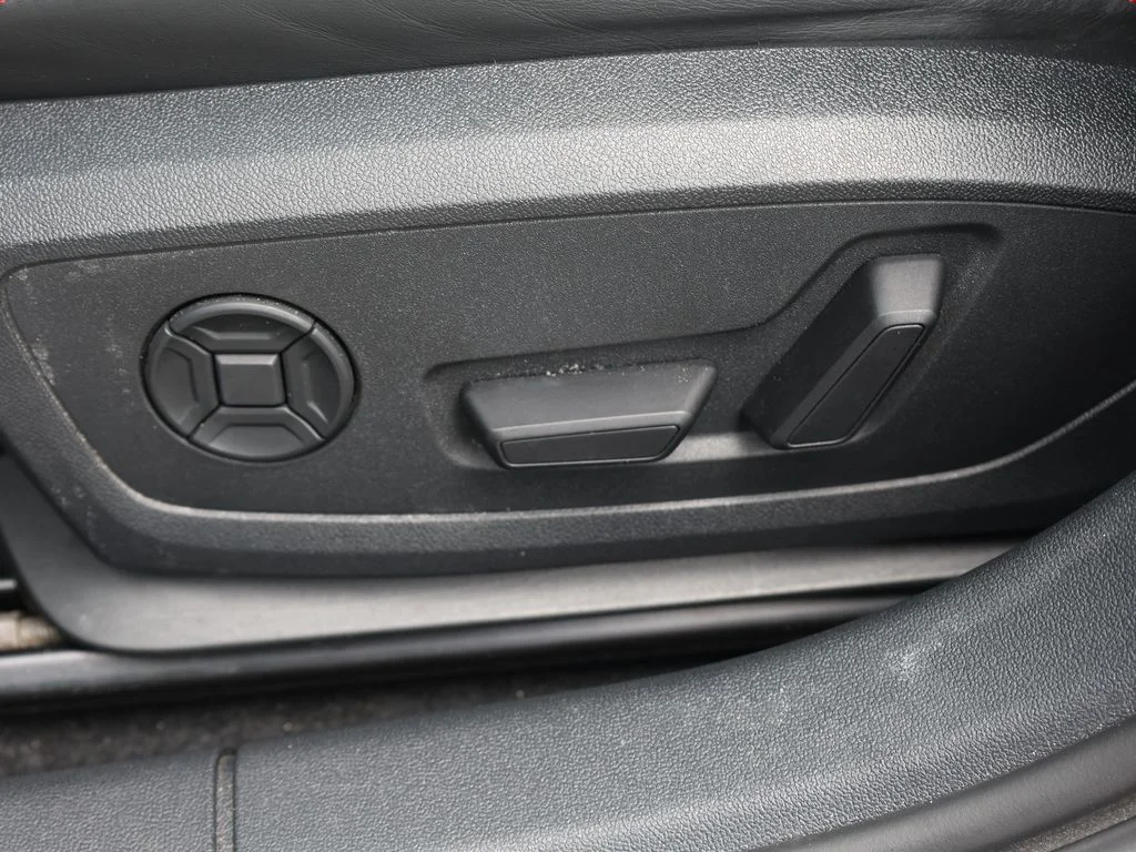 Used 2024  Audi 2.5T image 17