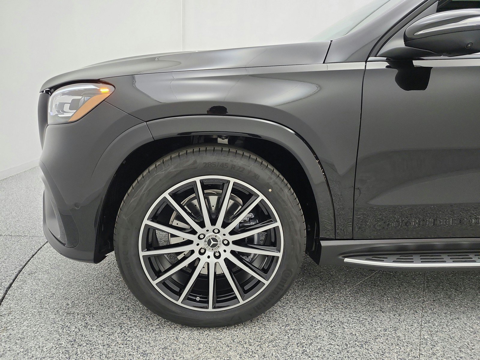 New 2026 Obsidian Black Metallic Mercedes-Benz GLS 580 4MATIC® SUV image 44