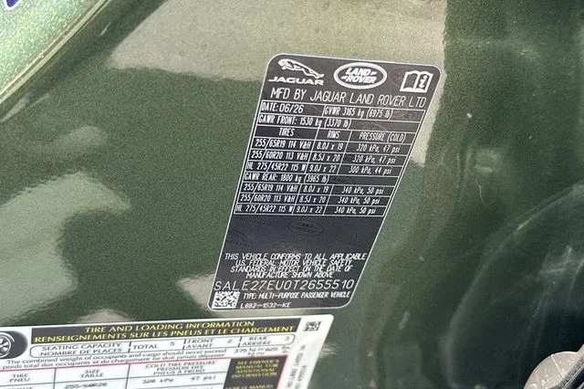 New 2026 Woolstone Green Land Rover X-Dynamic SE image 28