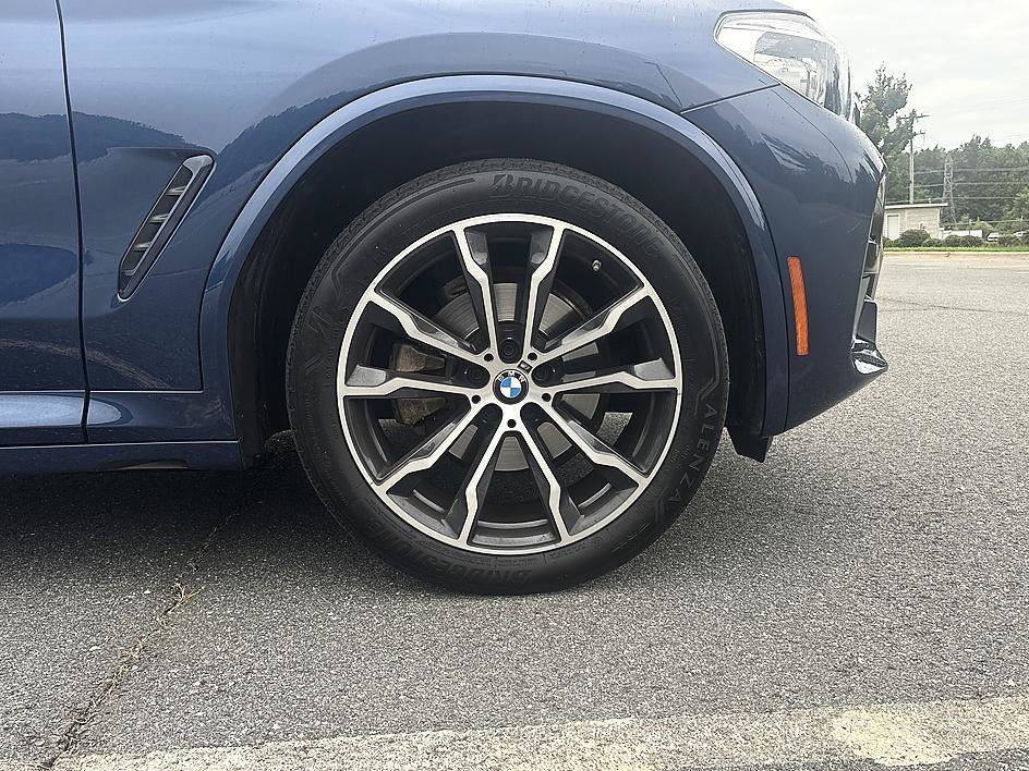 Used 2021 Phytonic Blue Metallic BMW xDrive30i image 11