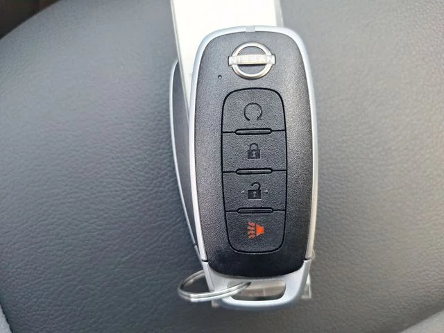 Used 2023 Blue Nissan SR image 28