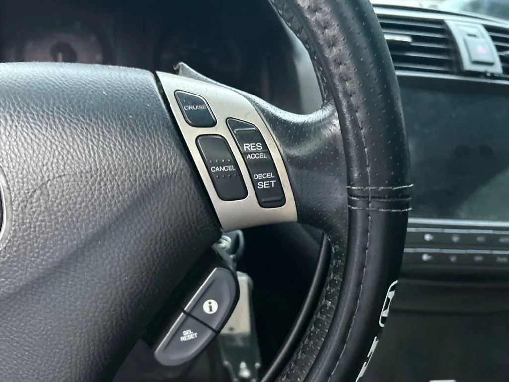 Used 2006  Acura Base image 9