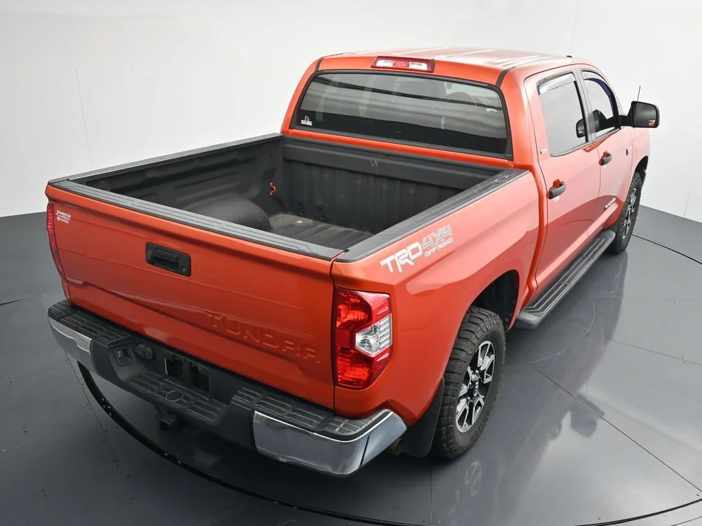 Used 2017 Red Toyota SR5 image 29