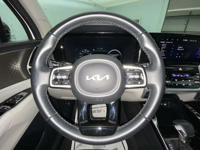 Used 2023 White Kia SX image 14