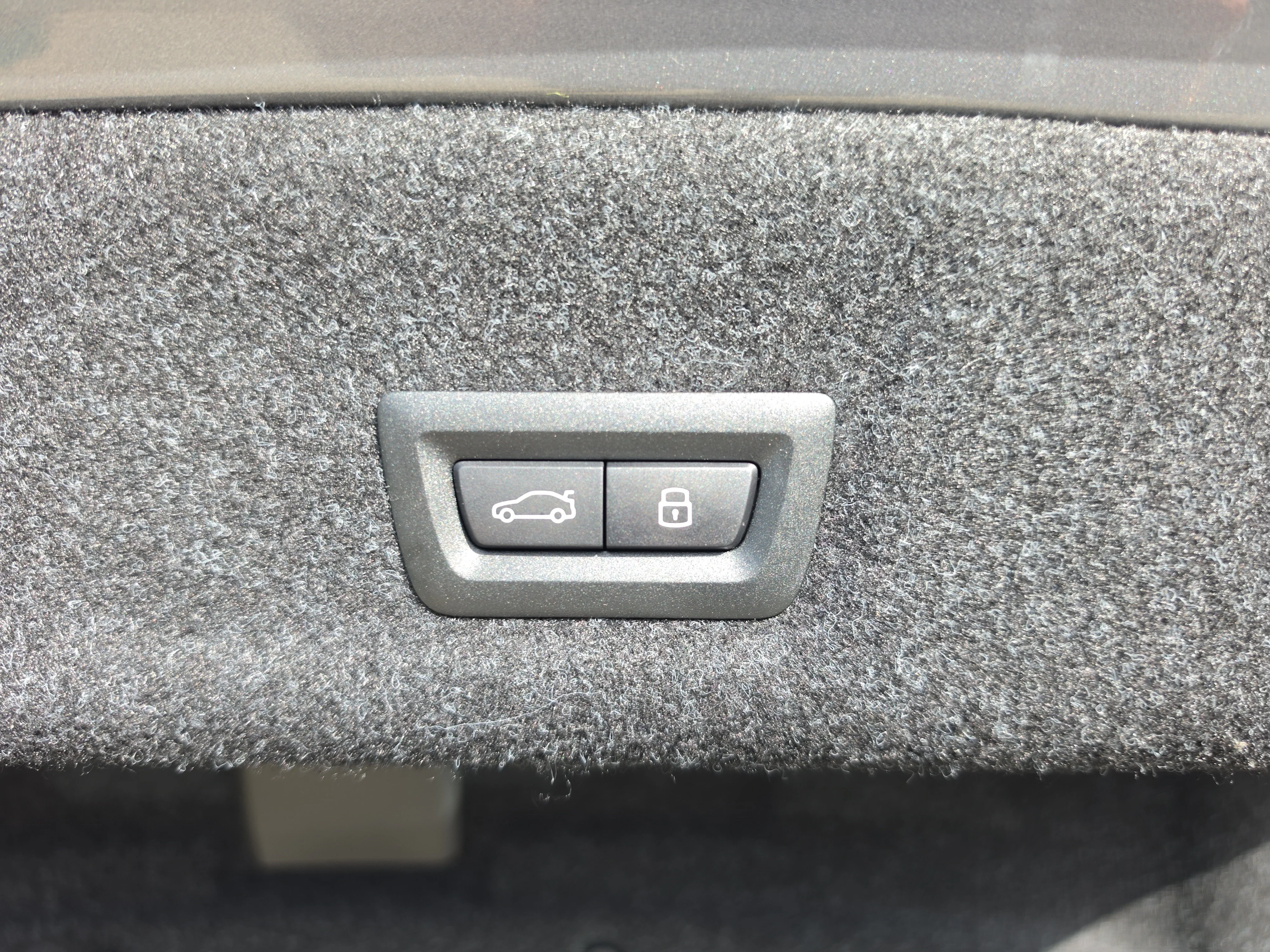 Used 2026 Skyscraper Grey Metallic BMW 330i NA xDrive image 13