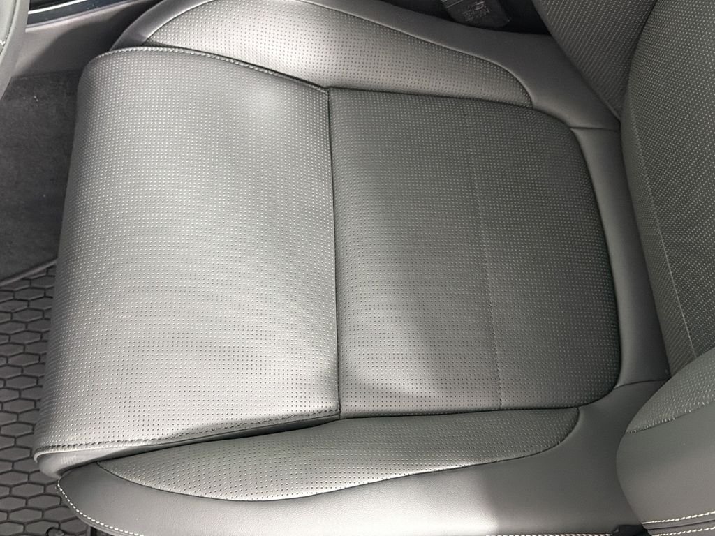 2026 Jaguar F-Pace R-Dynamic S - Photo 20
