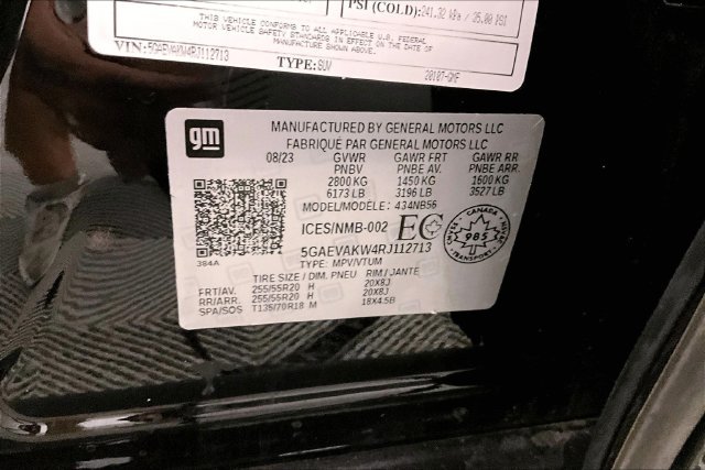 Used 2024 Ebony Twilight Metallic Buick Essence image 41
