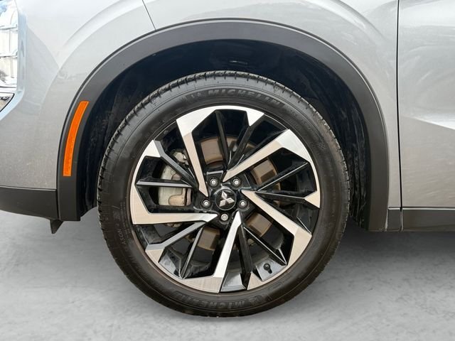 Used 2022 Mercury Gray Metallic Mitsubishi SE image 24