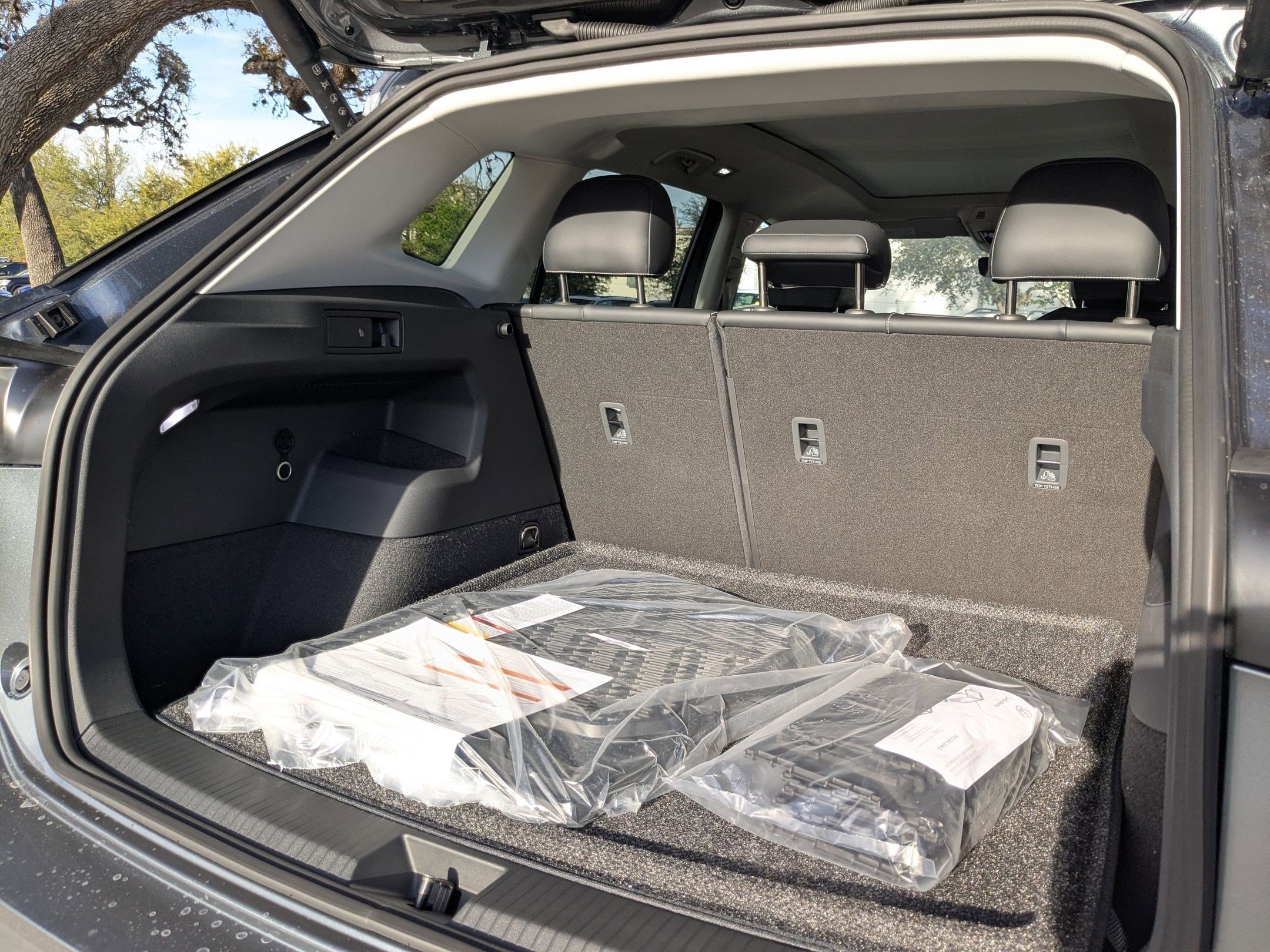 New 2026 Platinum Gray Metallic Volkswagen SE image 18