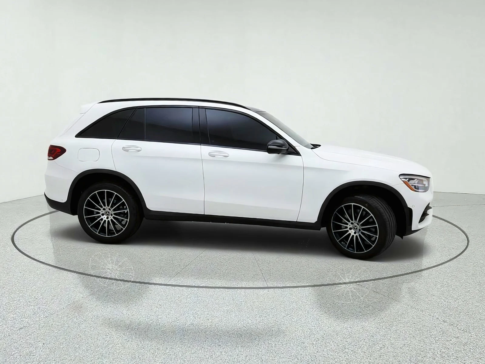 Certified Used 2022 Polar White Mercedes-Benz GLC 300 image 6