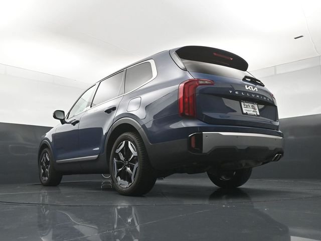 Used 2023 Black Kia S image 22