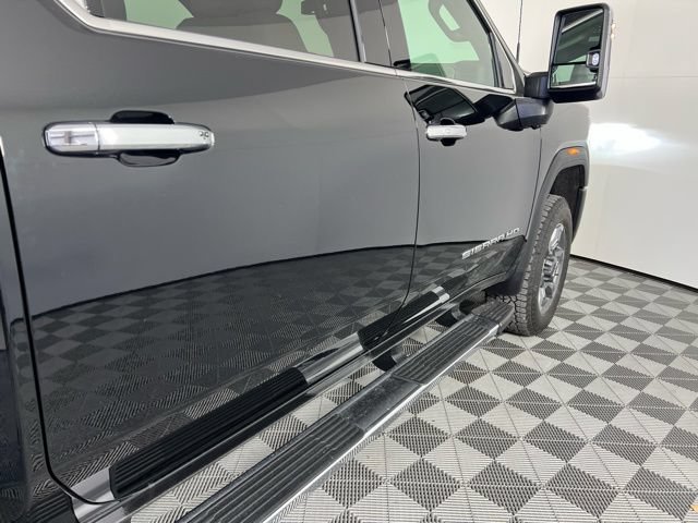 New 2026 Onyx Black GMC SLT image 8