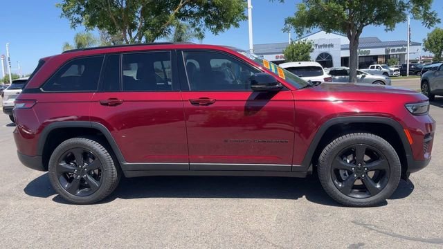 2023 Jeep Grand Cherokee Altitude - Photo 8