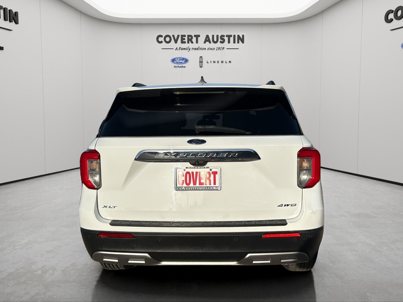Used 2023 White Ford XLT image 4