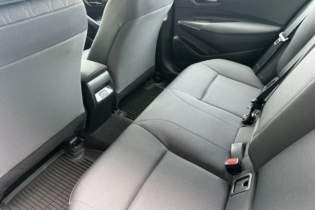 Used 2025 Midnight Black Metallic Toyota LE image 15