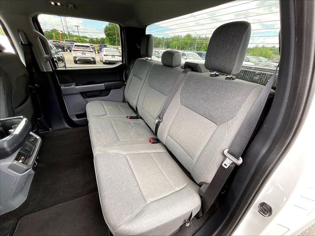 Used 2024 Oxford White Ford XLT image 14