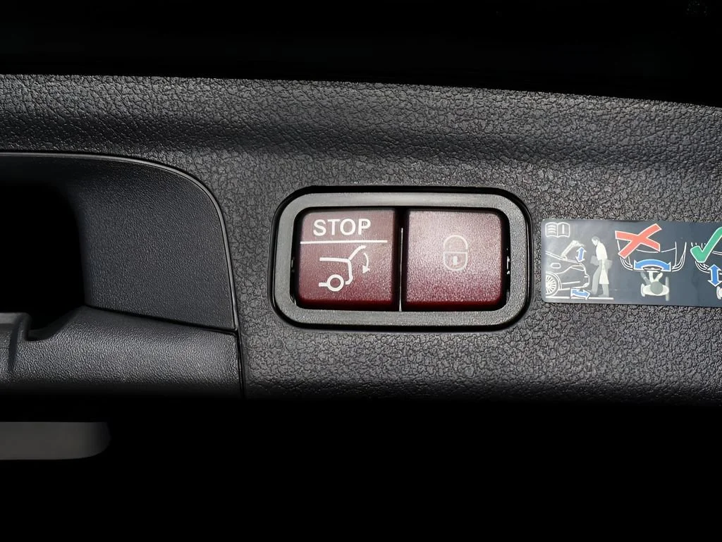 New 2026 MANUFAKTUR Silicon Grey Mercedes-Benz GLE 450 image 60