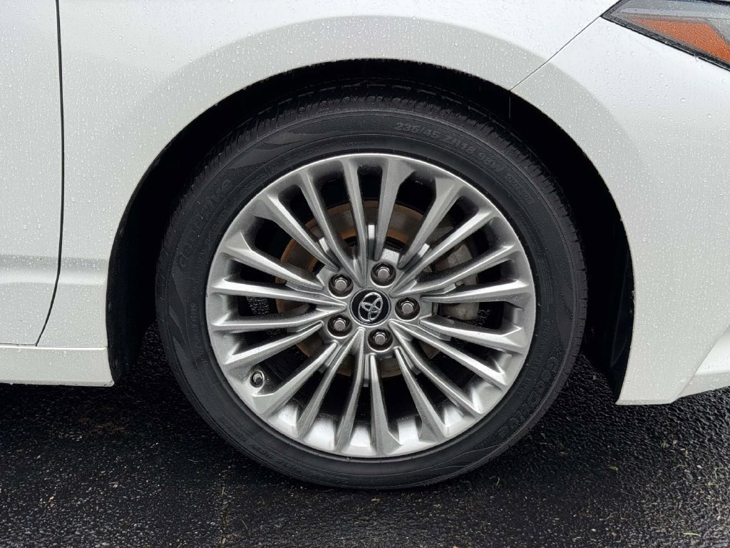 Certified Used 2019 Beige Toyota Limited image 27