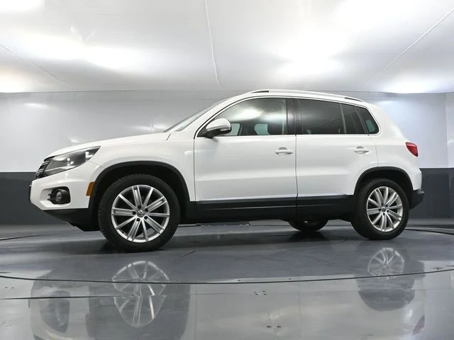 2013 Volkswagen Tiguan SE - Photo 47