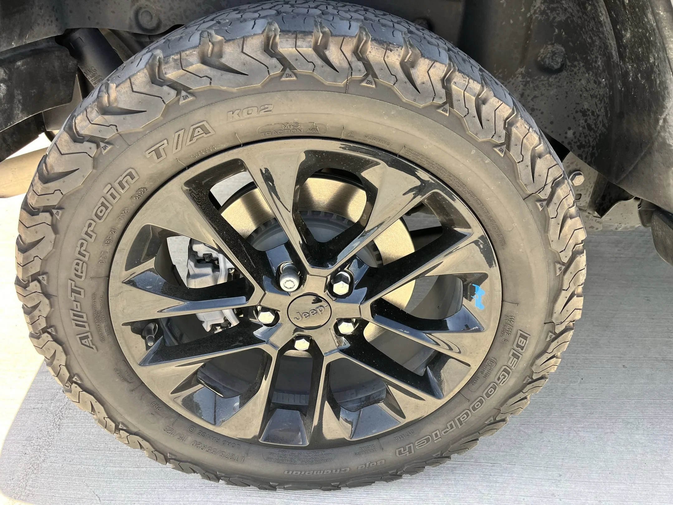 Used 2022 Black Jeep Unlimited Sahara 4xe image 26