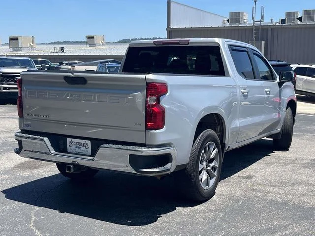 Used 2021 Silver Ice Metallic Chevrolet LT image 3