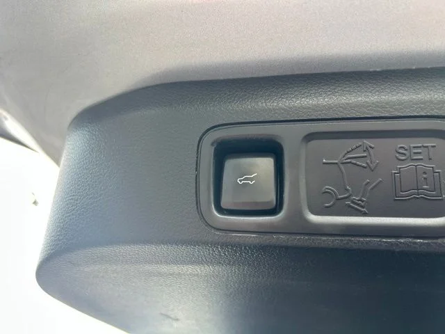Used 2021 Silver Ford Limited image 23