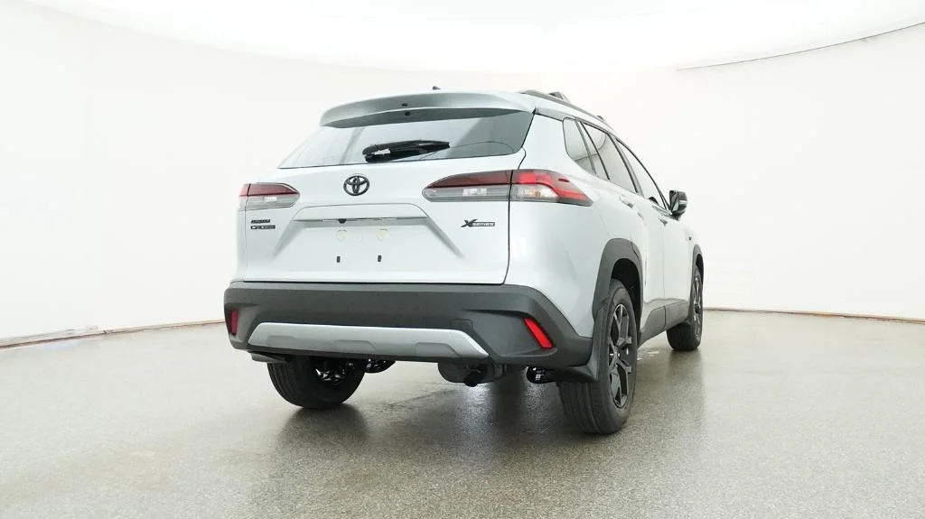 New 2026 Sonic Silver Toyota LE image 2