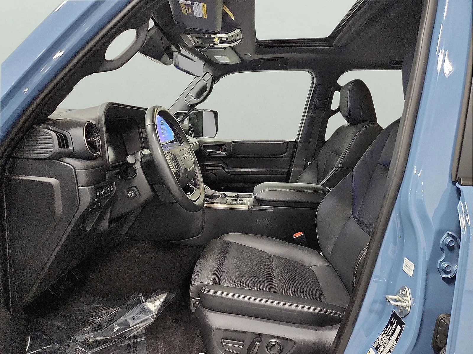 Used 2025 Blue Toyota  image 12