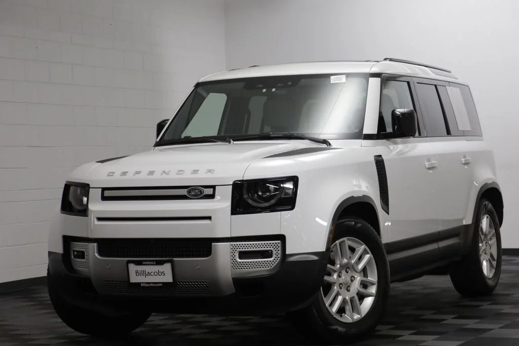 2025 Land Rover Defender 110 S P300's photo