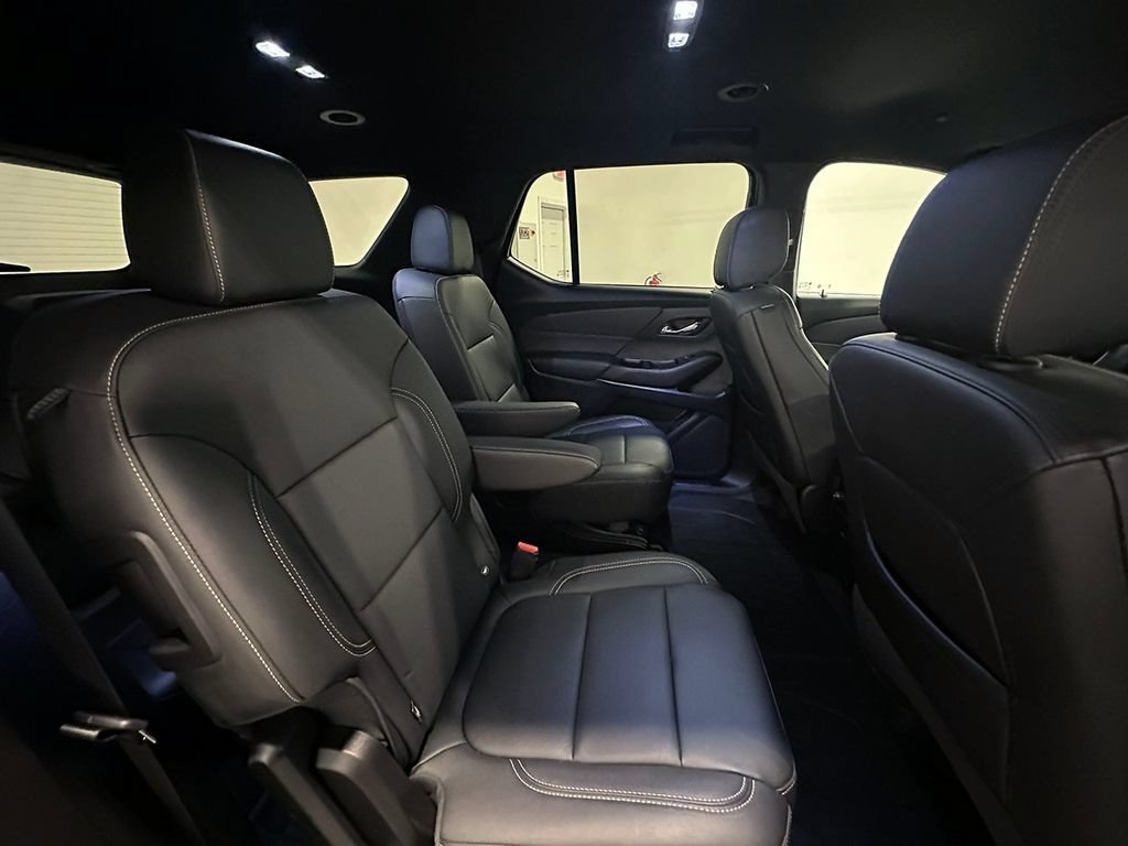 Used 2023 Sterling Gray Metallic Chevrolet LT Leather image 25