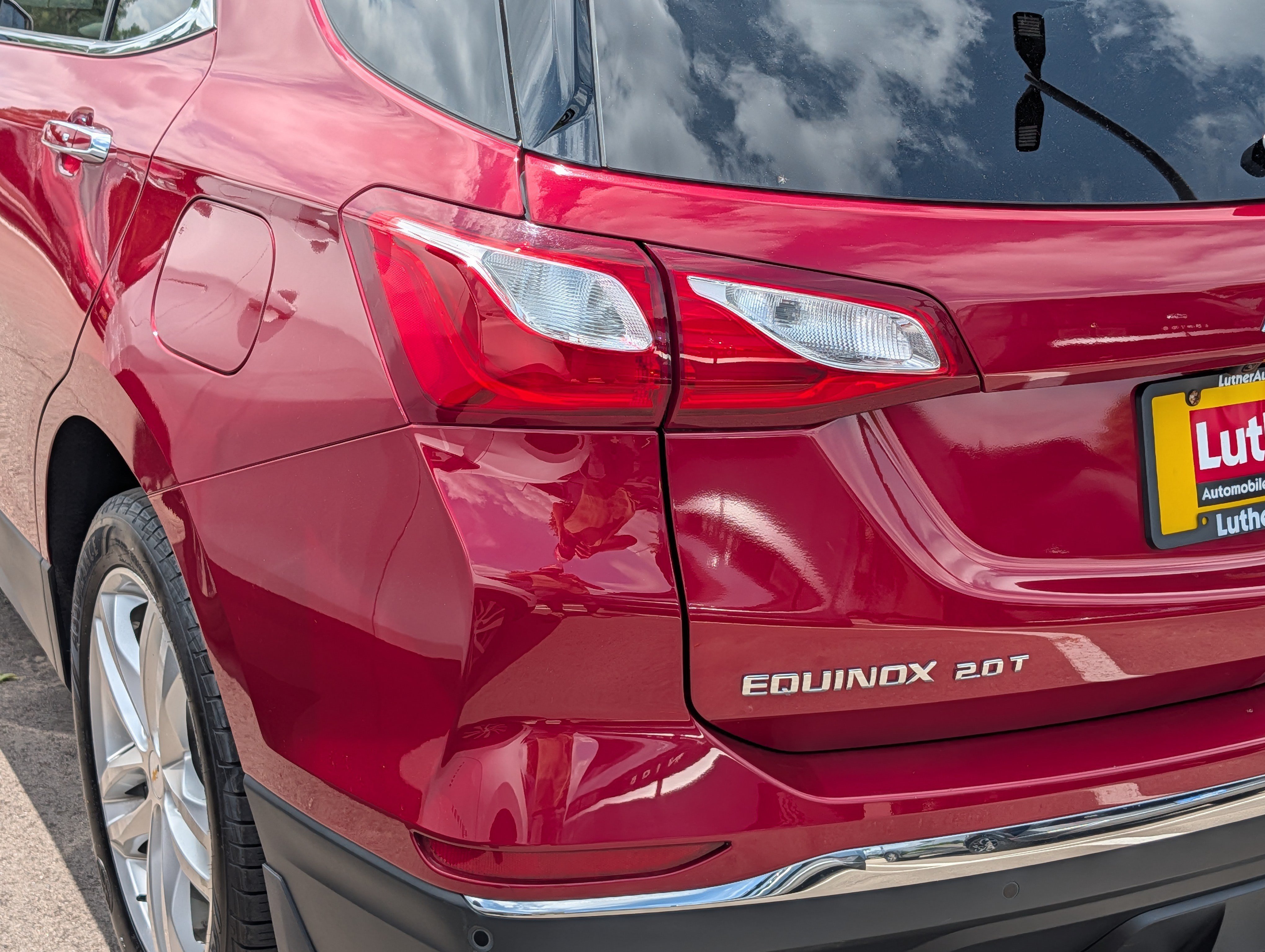 Used 2018 Cajun Red Tintcoat Chevrolet Premier image 17
