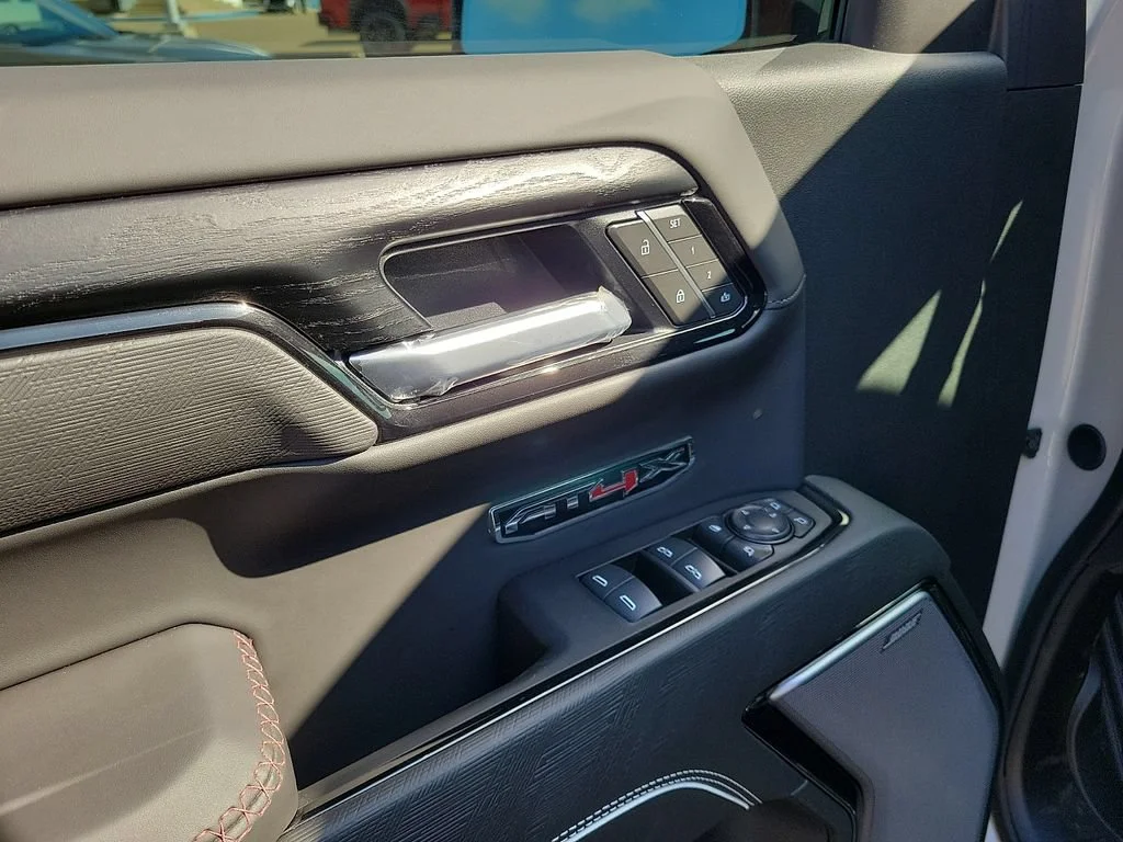 2026 GMC Sierra 1500 AT4X - Photo 18