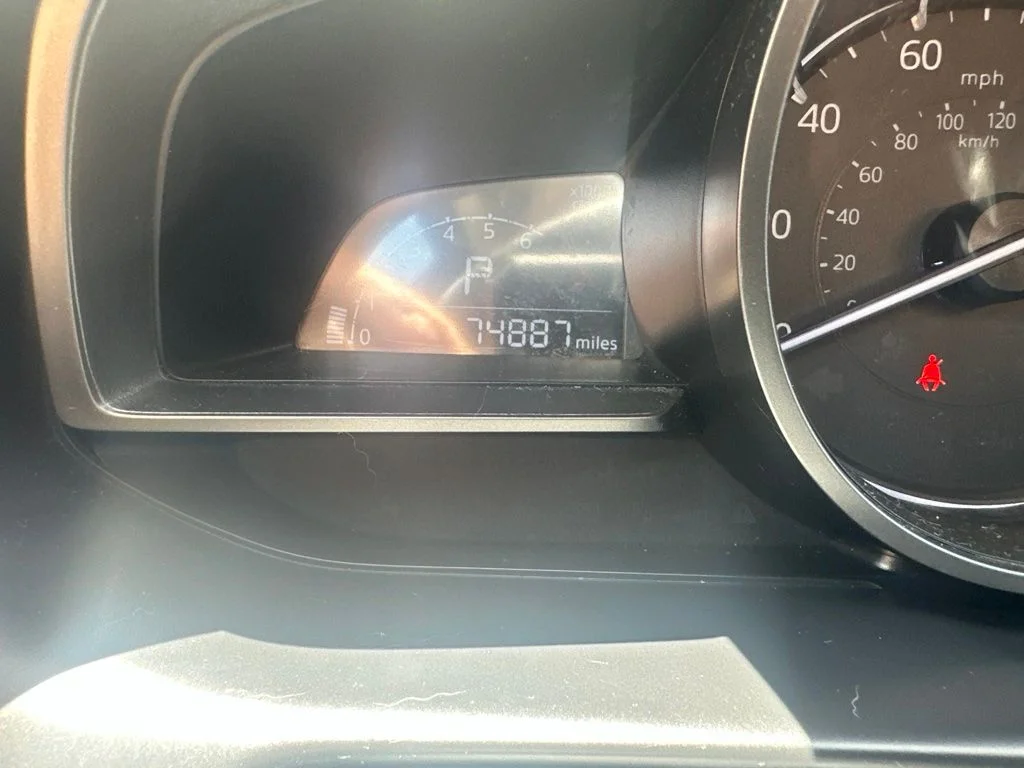 Used 2019 White Mazda Touring image 6