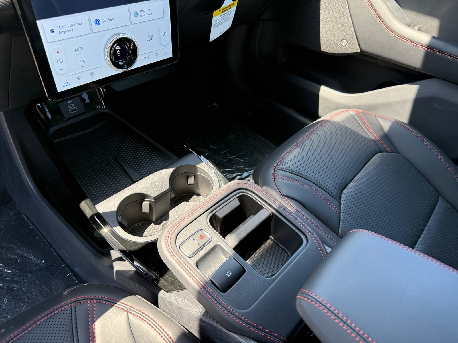 New 2026 Velocity Blue Metallic Ford Premium image 13