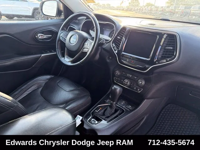 Used 2019 Gray Jeep Limited image 32