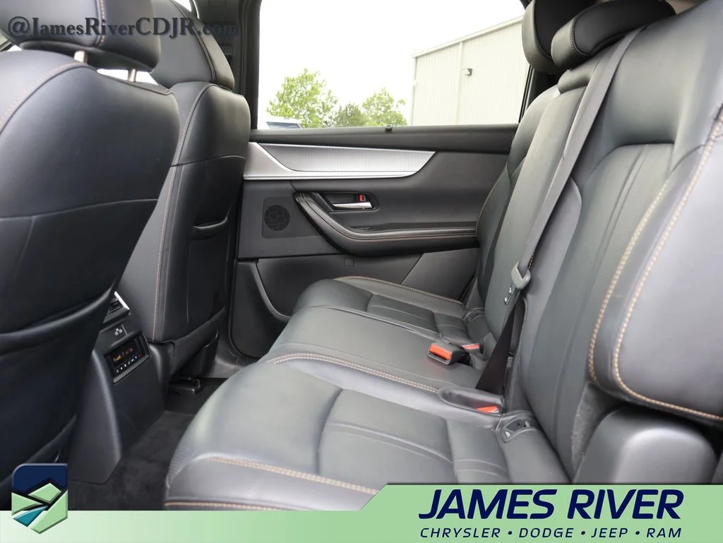 Used 2025 Black Mazda 3.3 Turbo Preferred image 18