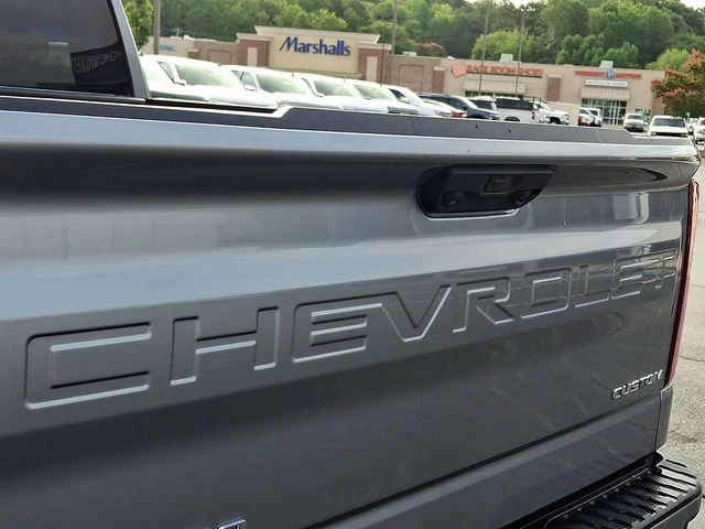 Used 2024 Gray Chevrolet Custom image 29