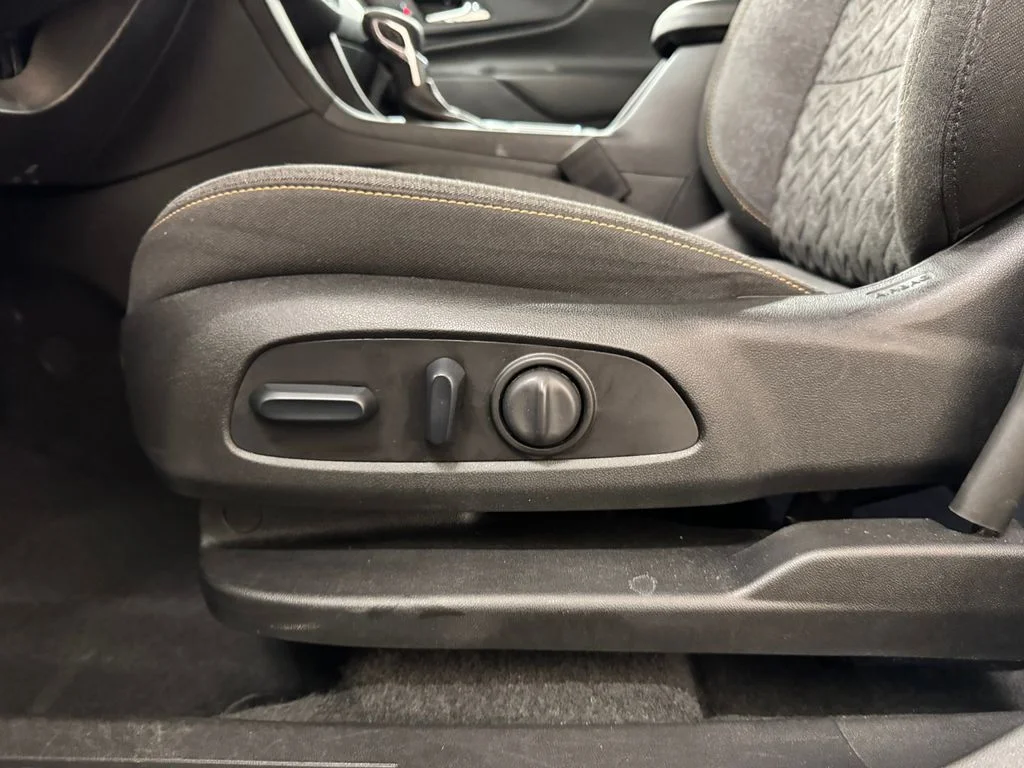 Used 2024 White Chevrolet LT image 15