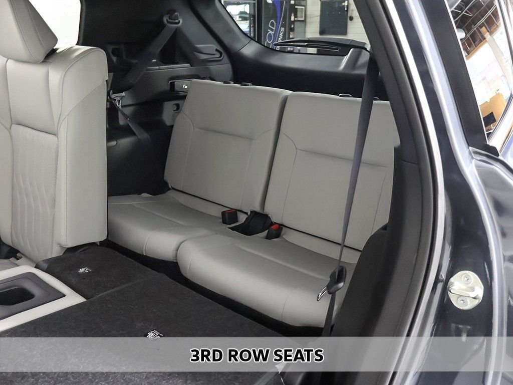 2025 Mitsubishi Outlander SEL - Photo 11