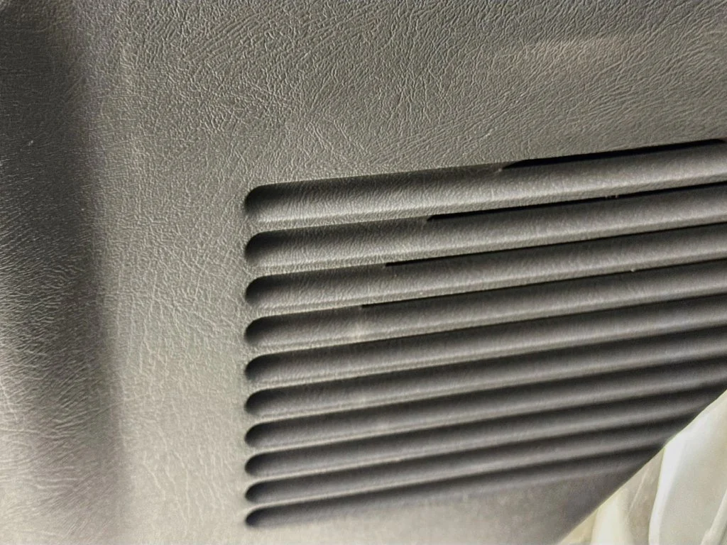 Used 2008 Summit White Chevrolet LS image 19
