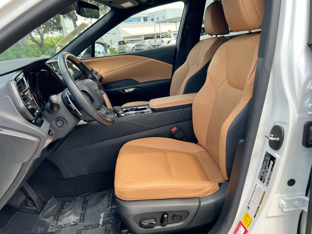 Certified Used 2023 EMINENT WHITE PEARL Lexus 350 Premium Plus image 12