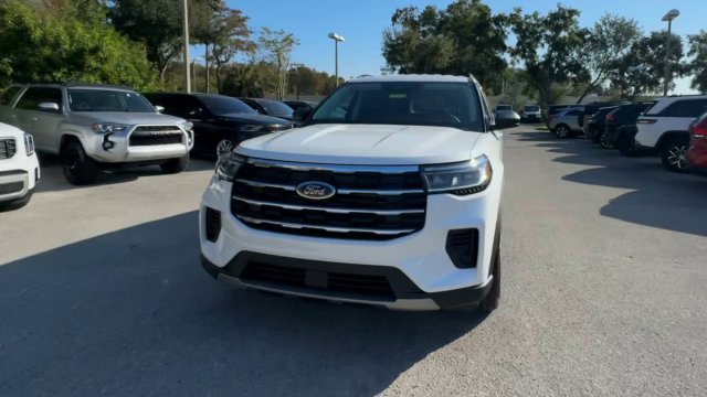 New 2026 Star White Metallic Tri-Coat Ford Active image 70