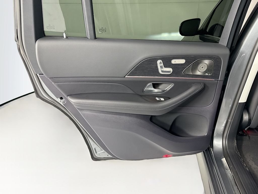 New 2026 Selenite Grey Metallic Mercedes-Benz GLS 450 image 28